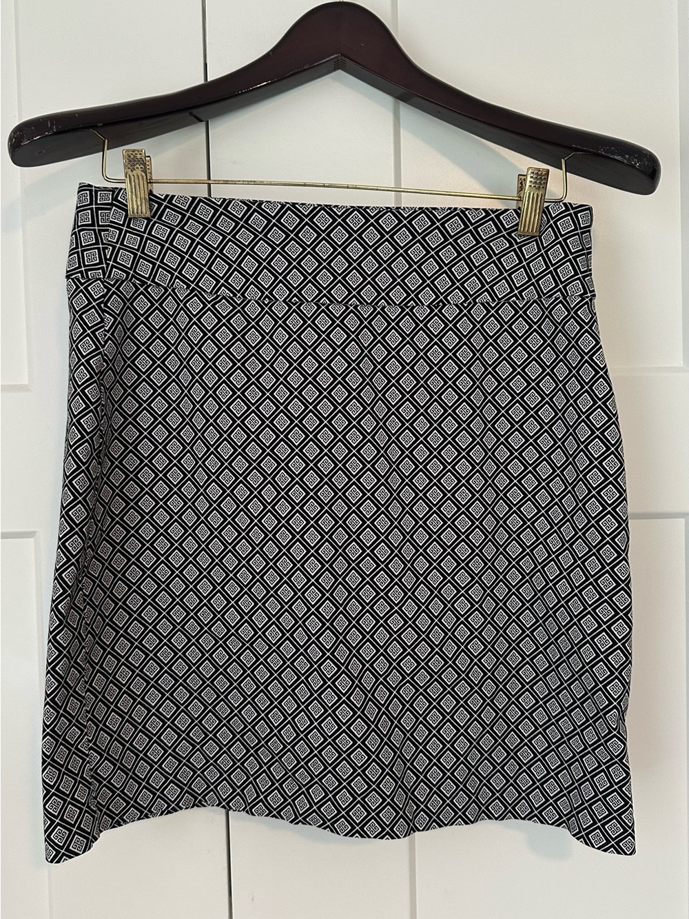 Lulu-B Black‎ and White Diamond-Print Skirt